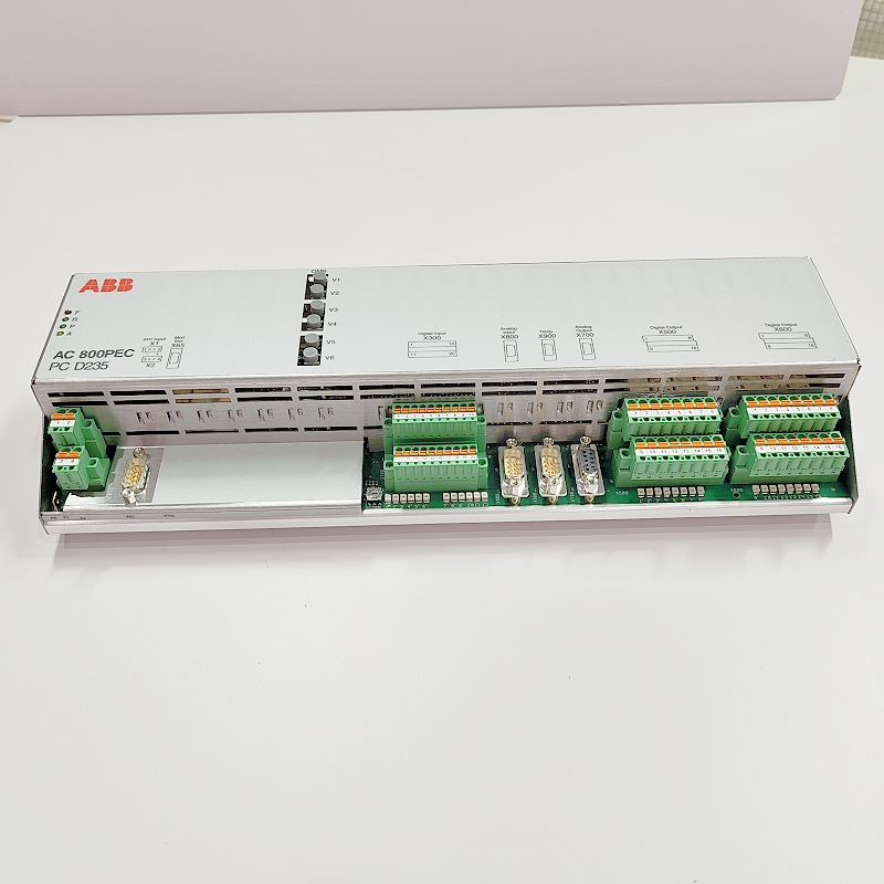 ABB PCD235C1013BHE057901R0101 控制器模块