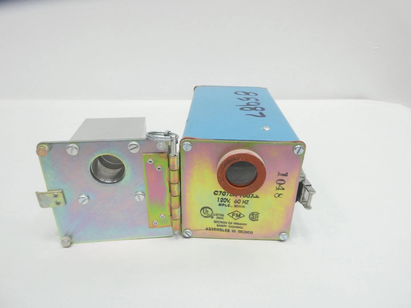 Honeywell C7076A1007 火焰探测器