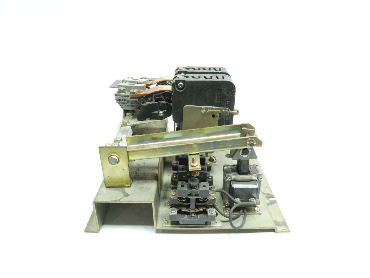 GE IC2812B107DA3 现场接触器